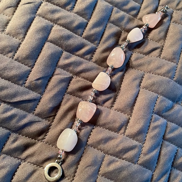 Lia Sophia polished pink quartz toggle closure bracelet 8” - Picture 4 of 7